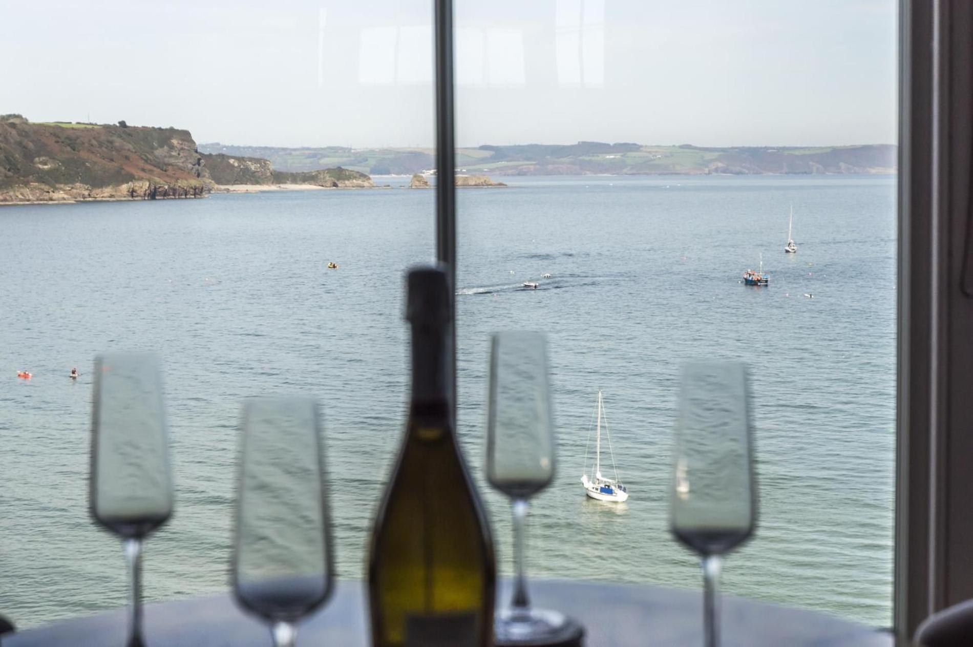 Pieces Of Eight - 2 Bedroom Apartment - Tenby - エクステリア 写真