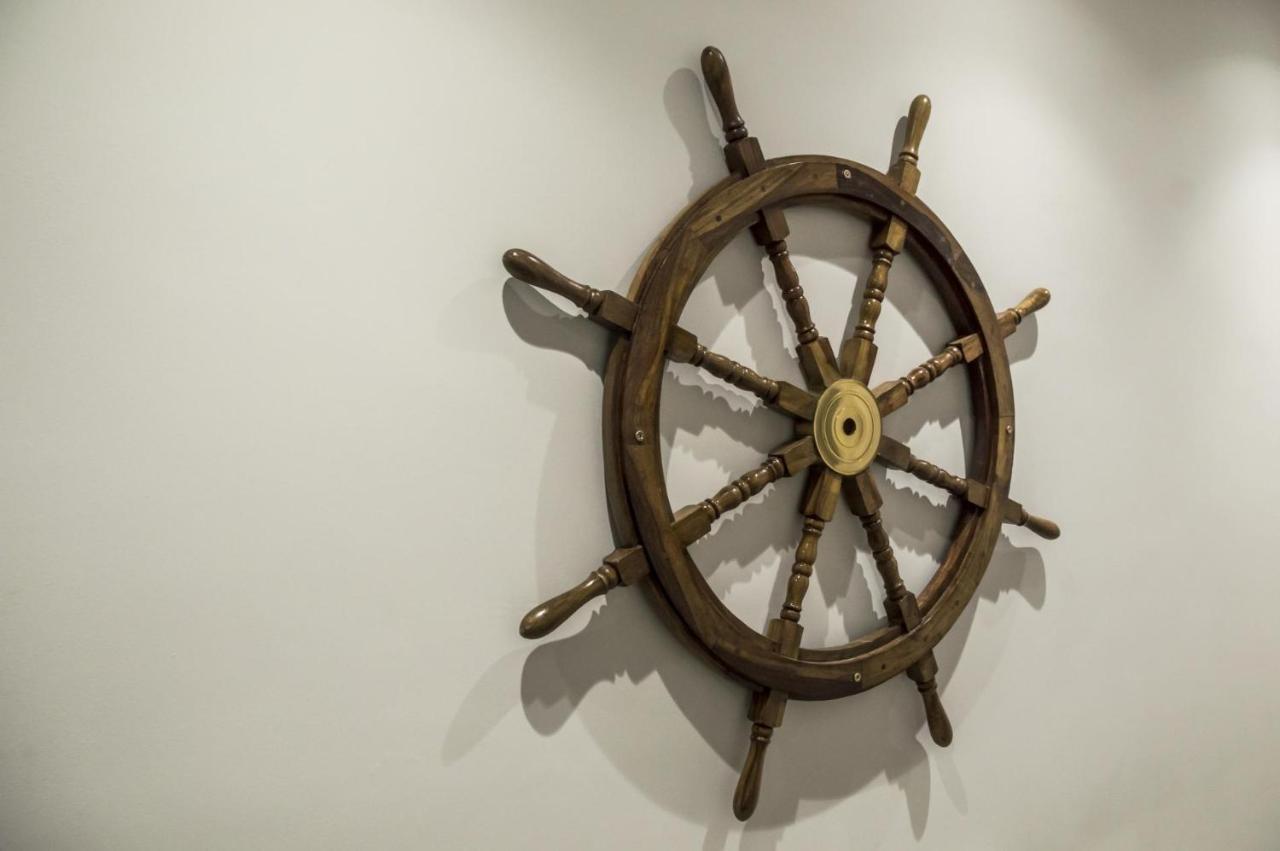 Pieces Of Eight - 2 Bedroom Apartment - Tenby - エクステリア 写真